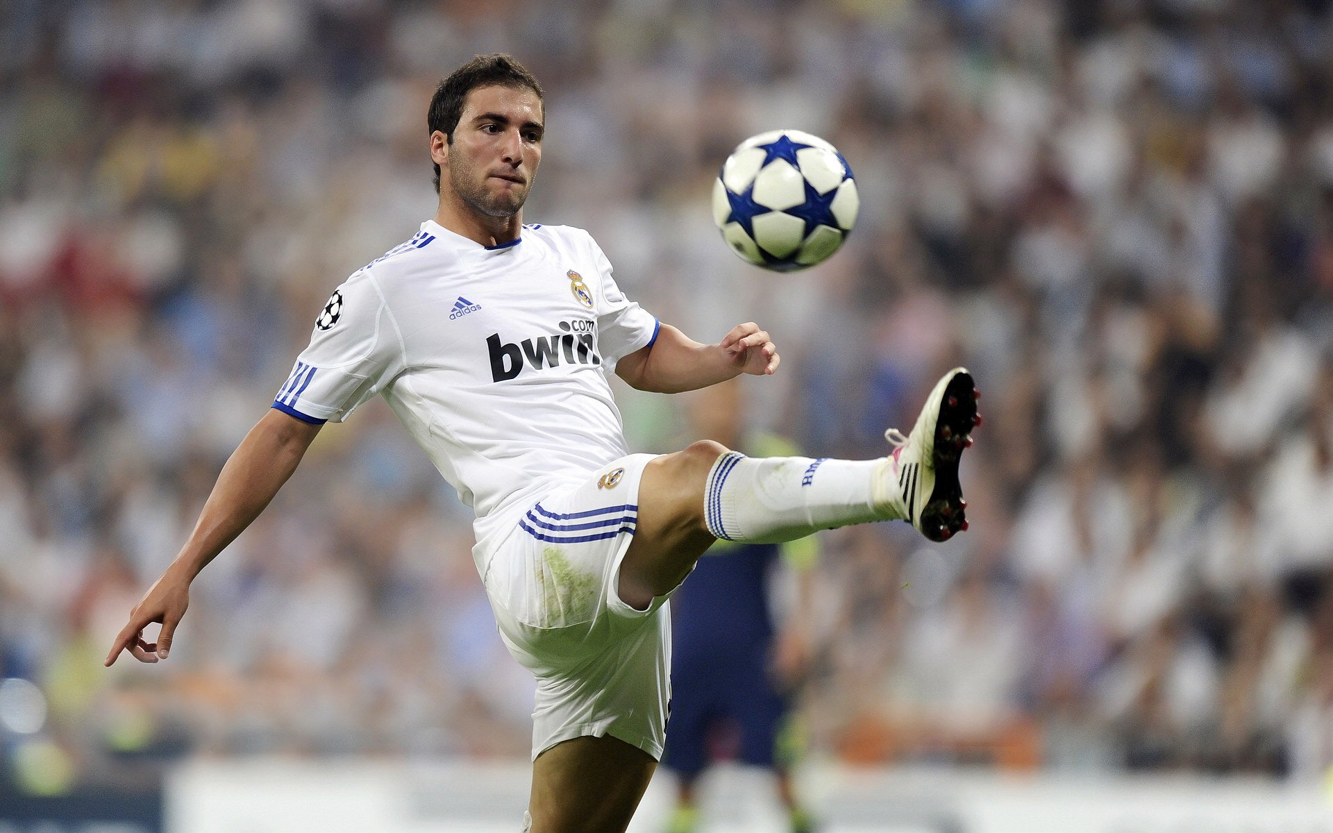 逆转神话:哪些比赛让整个欧洲沸腾?