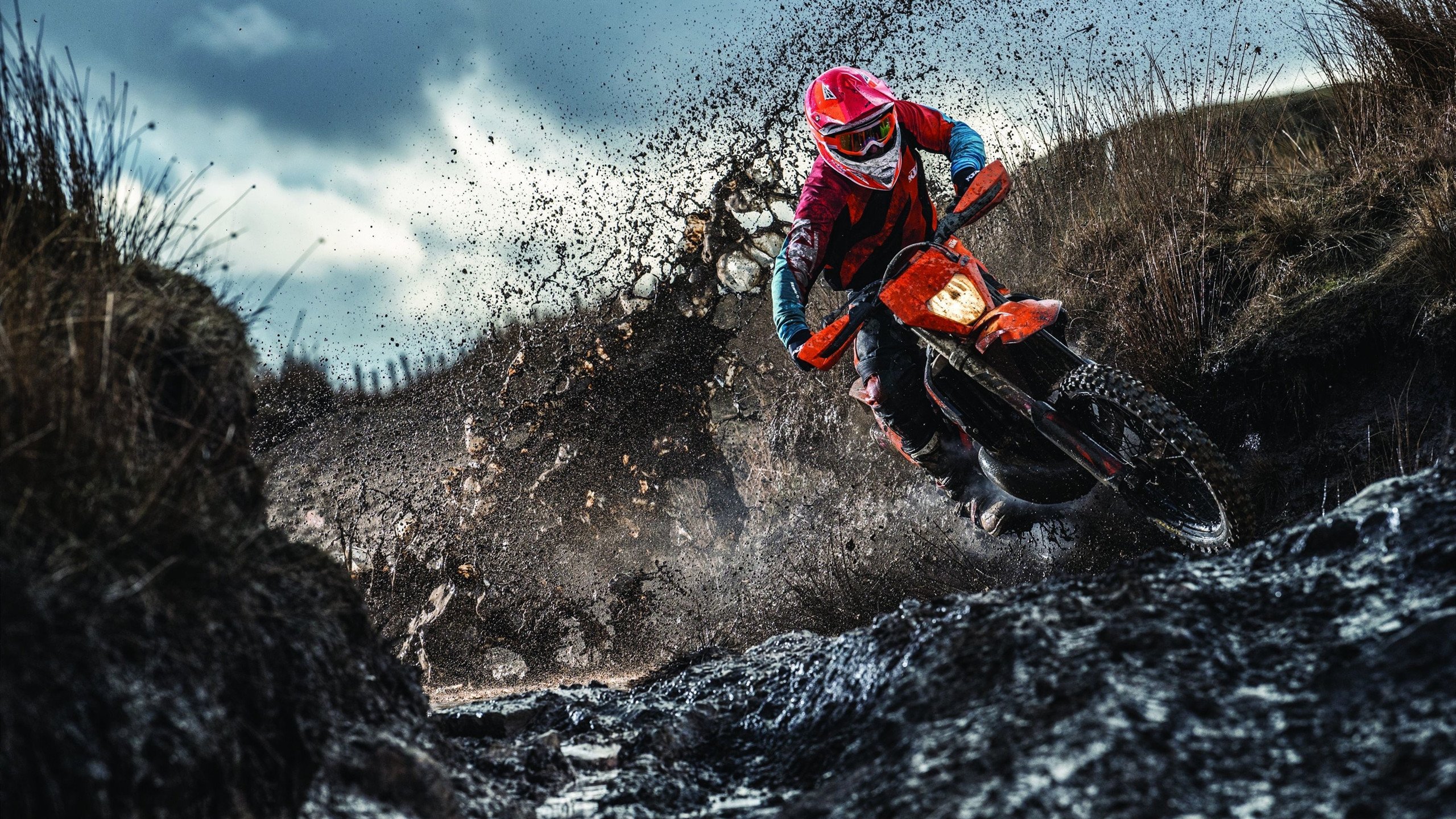 青少年足球文化建设持续深化,营造良好的校园体育生态,青少年足球要营造一个好的大环境需要做到哪些方面